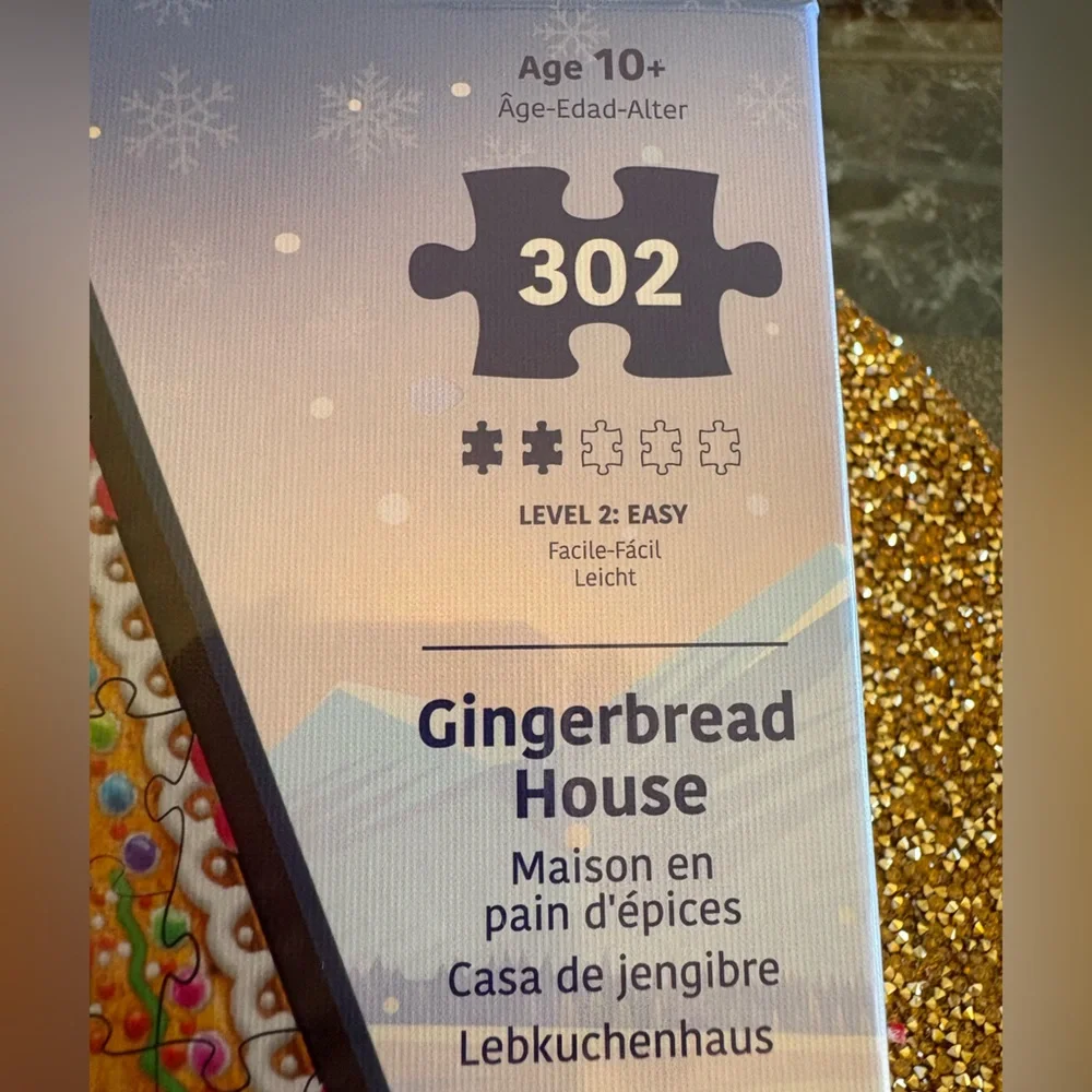 EuroGraphics NWT 3D Gingerbread House Puzzle 302 pieces. Age 10+. Instructions.